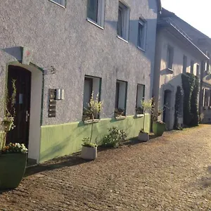 Riedel Apartment
