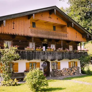 Weissenbauer Apartment